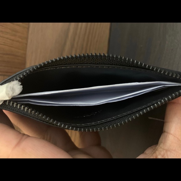 ‼️SOLD‼️COACH New Zip Card Case in Signature Canvas - Picture 8 of 9